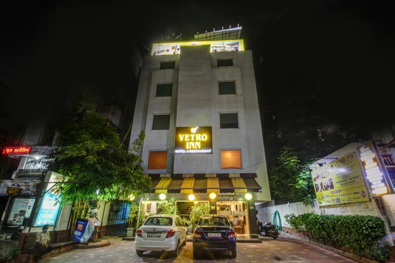 Hotel Vetro Inn Surat Esterno foto